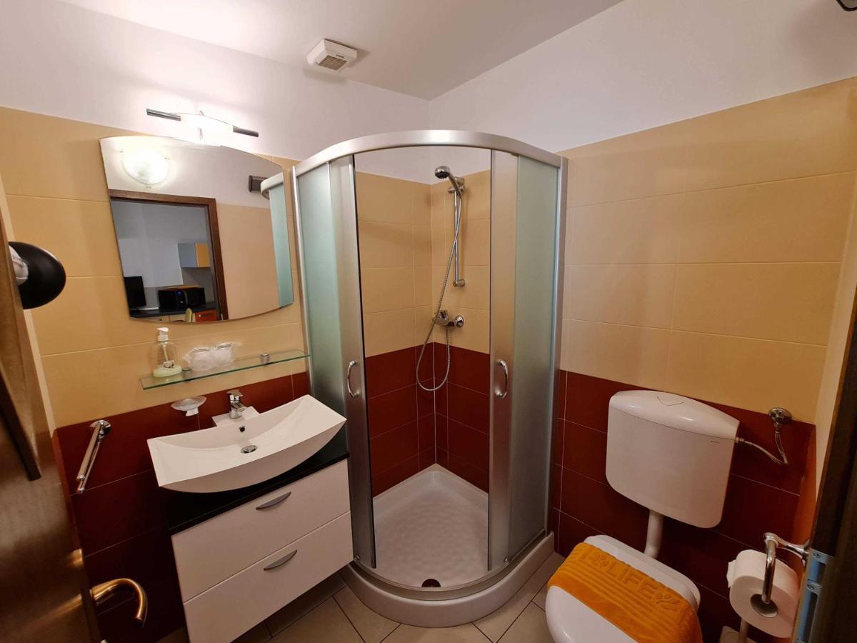 ויפאבה Restaurant & Apartments Getaway Pri Kobalu מראה חיצוני תמונה